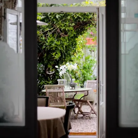 Chambres D'hotes La Halte Bourgeoise Bed and Breakfast Τουρκουάν