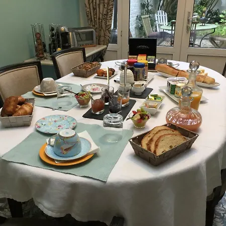 Chambres D'hotes La Halte Bourgeoise Τουρκουάν